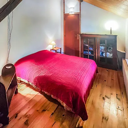 2 Bedroom Awesome In * Ле-Кабан