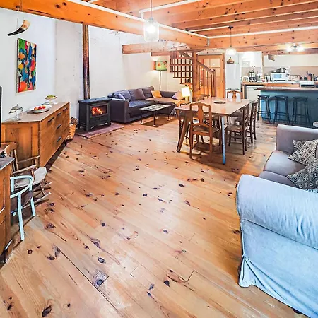 2 Bedroom Awesome In