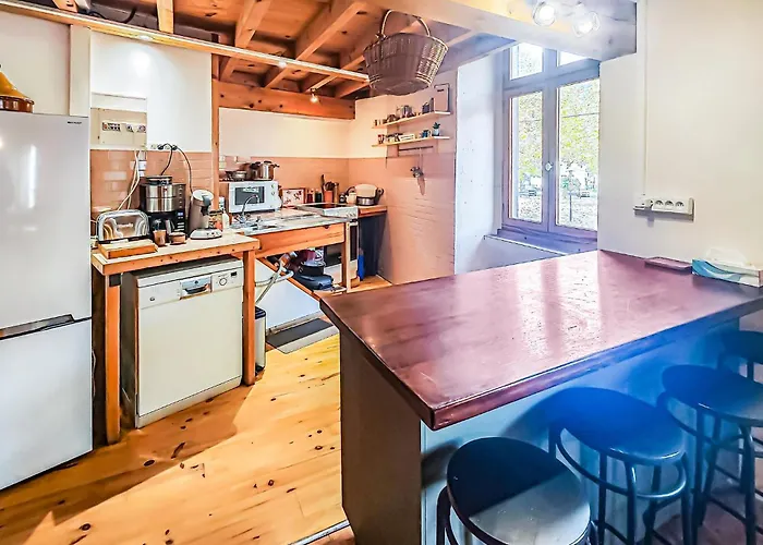 Dom wakacyjny 2 Bedroom Awesome In *