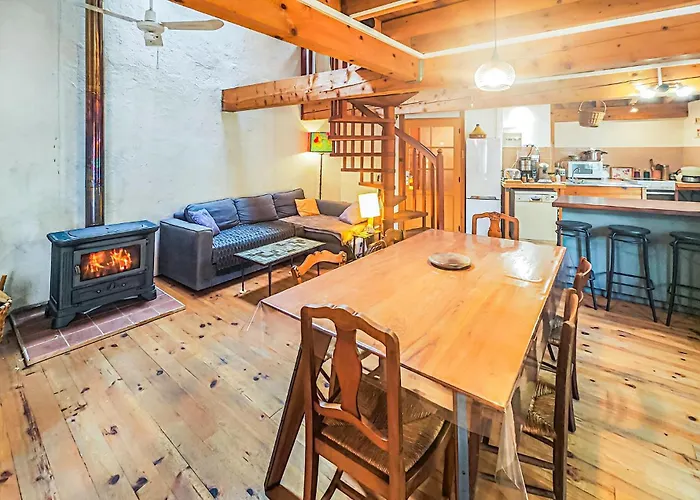 Dom wakacyjny 2 Bedroom Awesome In *