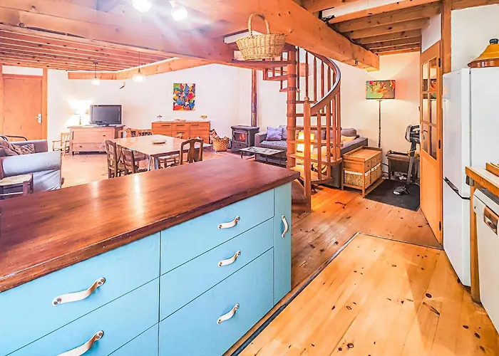 Dom wakacyjny 2 Bedroom Awesome In *